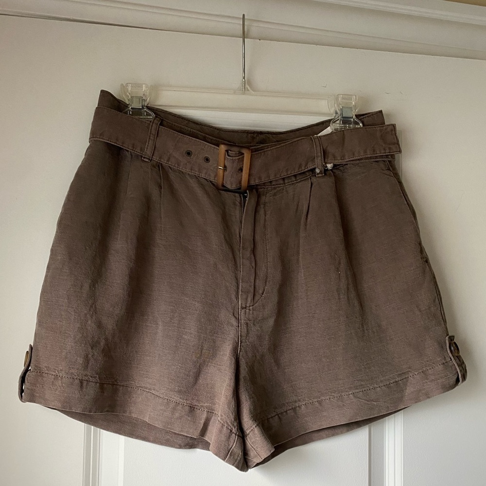 Nicole Miller Linen Belted Shorts - Size 8